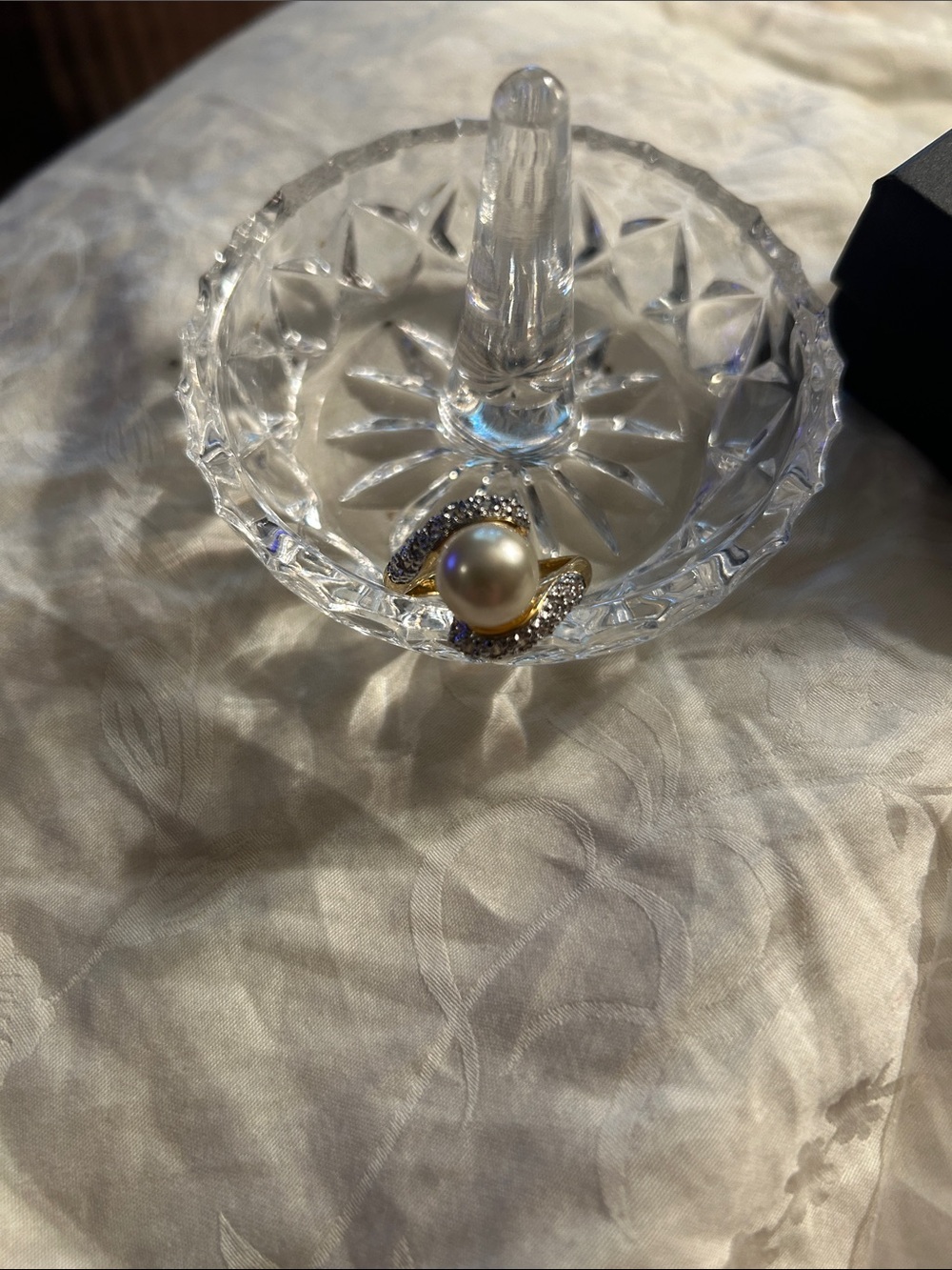 Pearl and Crystal Statement Ring - Gold Tone